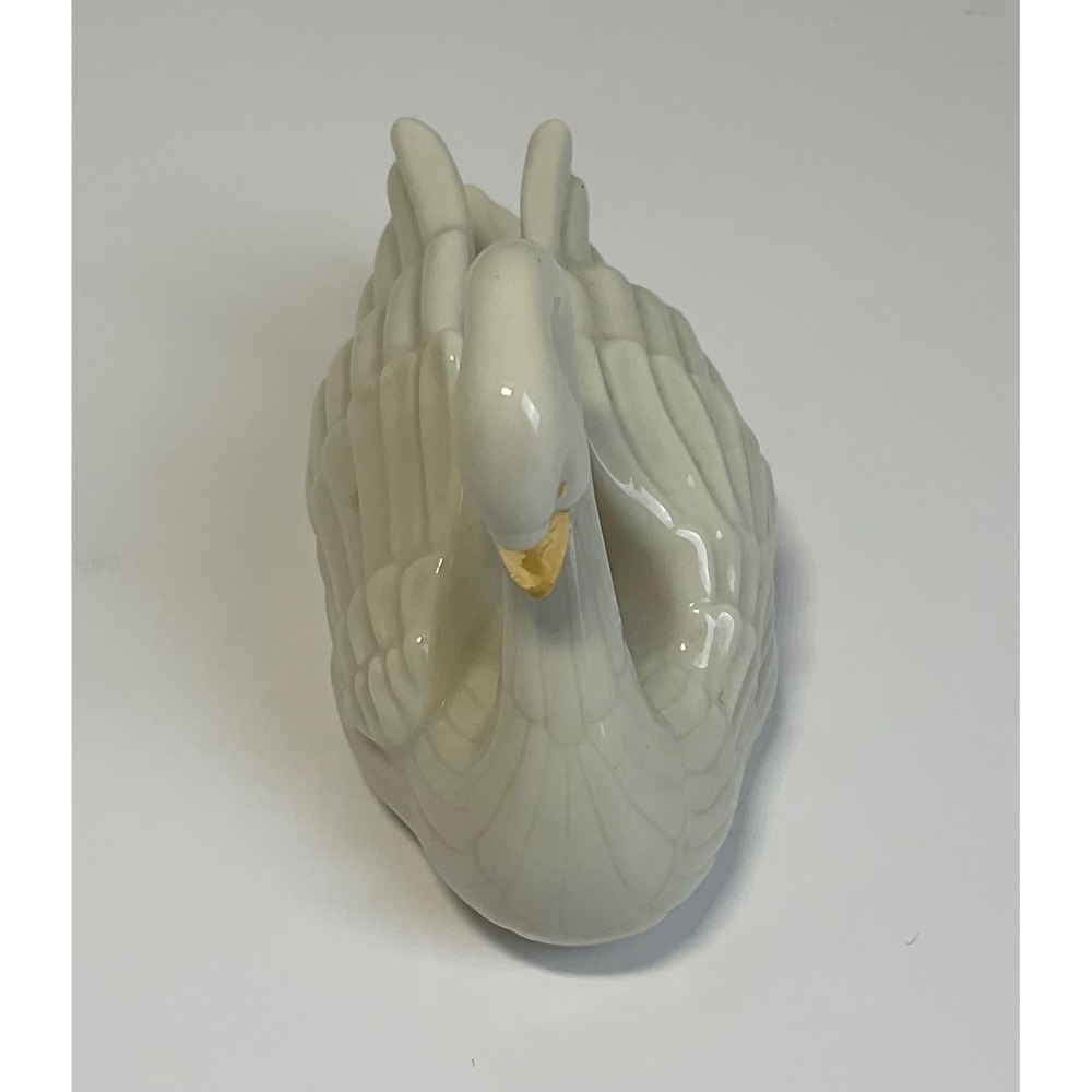 Lenox Fine Porcelain Swan Figurine Gold Trim Beak White wedding cake topper - Picture 6 of 8